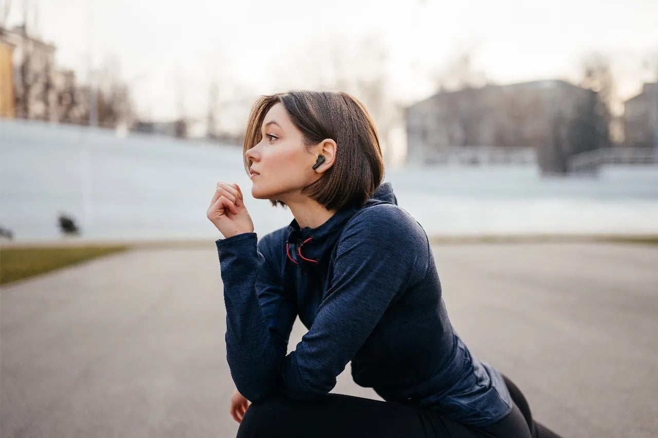 {GNVGVWIRBUDBK} Green Lion Vancouver Wireless Earbuds - Black
