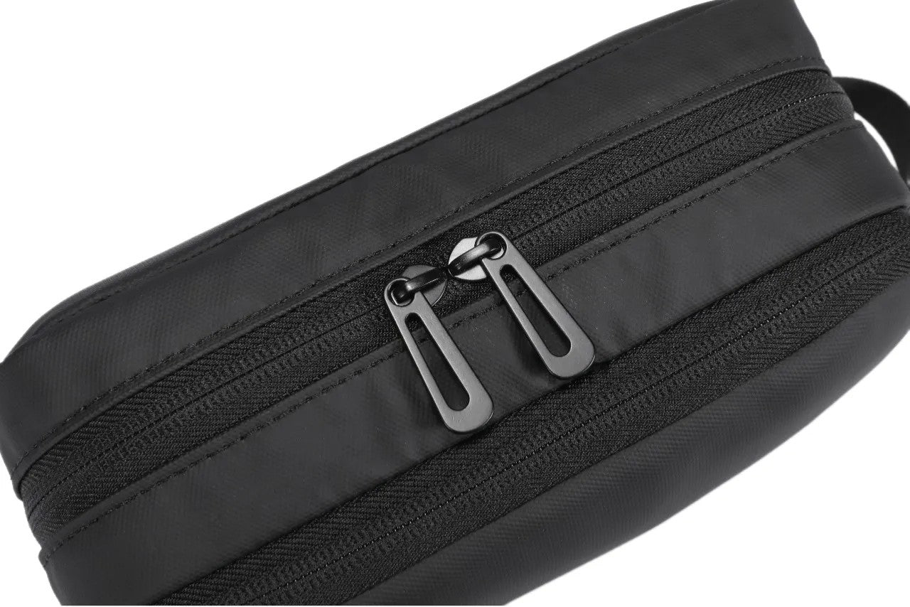 {PDLFST178BK} Porodo Lifestyle Pouch - Black
